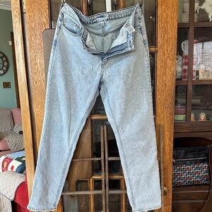 Classic Light Blue Jeans Slim Straight Leg